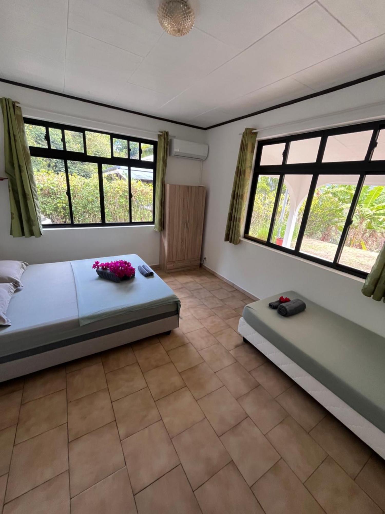 Tiki Lodge Hiva Oa Atuona Ngoại thất bức ảnh