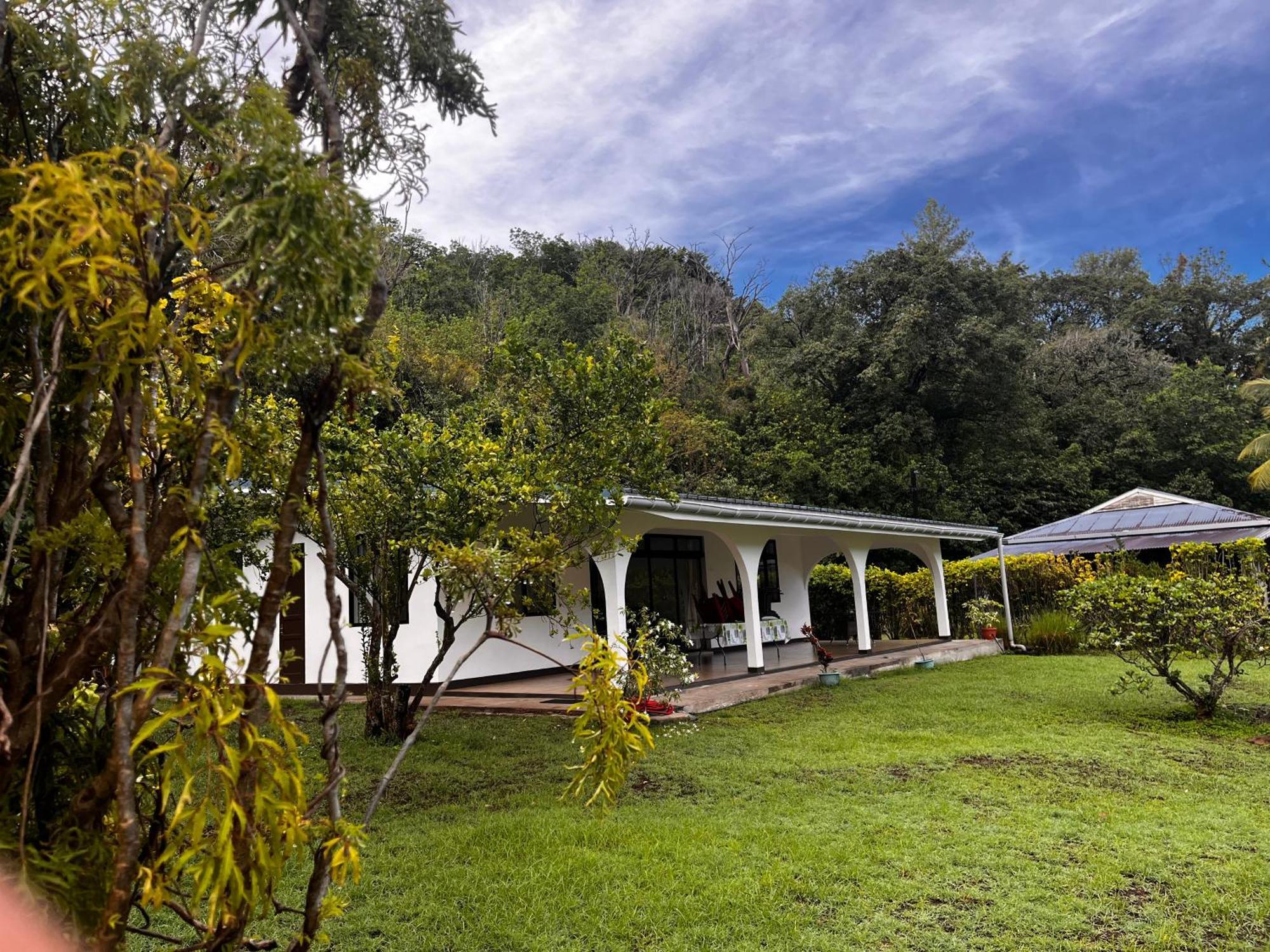 Tiki Lodge Hiva Oa Atuona Ngoại thất bức ảnh